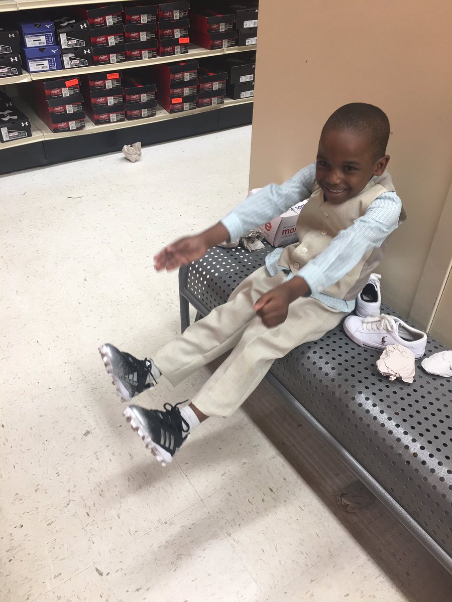 Enrique__Davis's tweet photo. Today was the day that my four year old son and I went shopping for his first pair of football cleats. In the words of Enrique Davis JR., “Today was Awesome!” #DavisBoy #UpNext
#BITN #BITN4Real #GloryToGod ❗️ https://t.co/nxhY0FZpmM