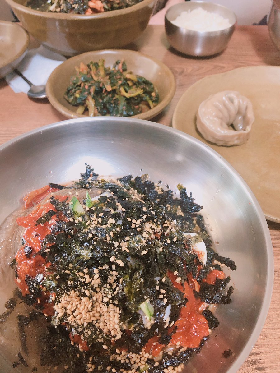 양많고 맛있는 가성비 굳!👍
강릉해변 메밀막국수
#강릉해변막국수 #하남맛집 #하남스타필드맛집 #막국수 #칼국수