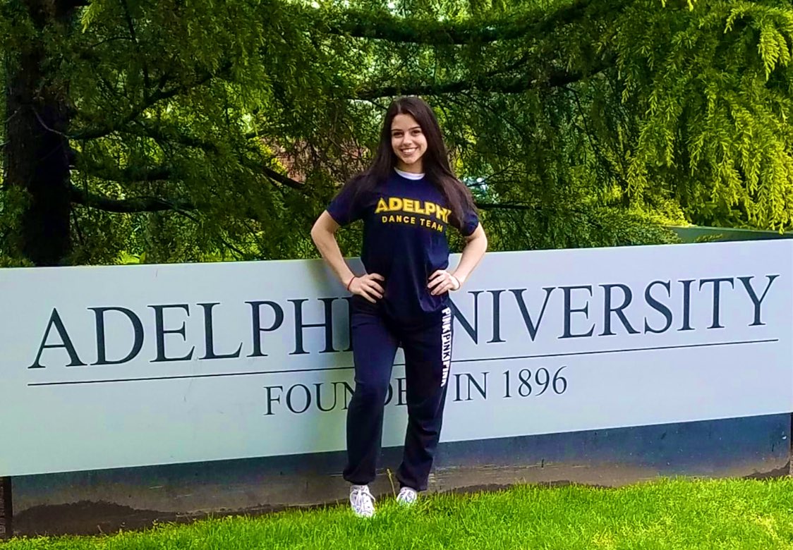 Congrats to our senior captain <a href="/AllyDrucker/">ally drucker</a> 👍🏼💛