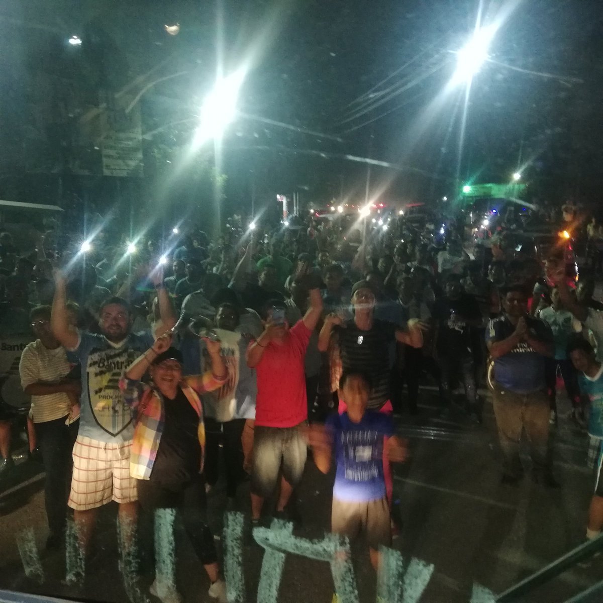 Gracias afición, muchas gracias por este recibimiento