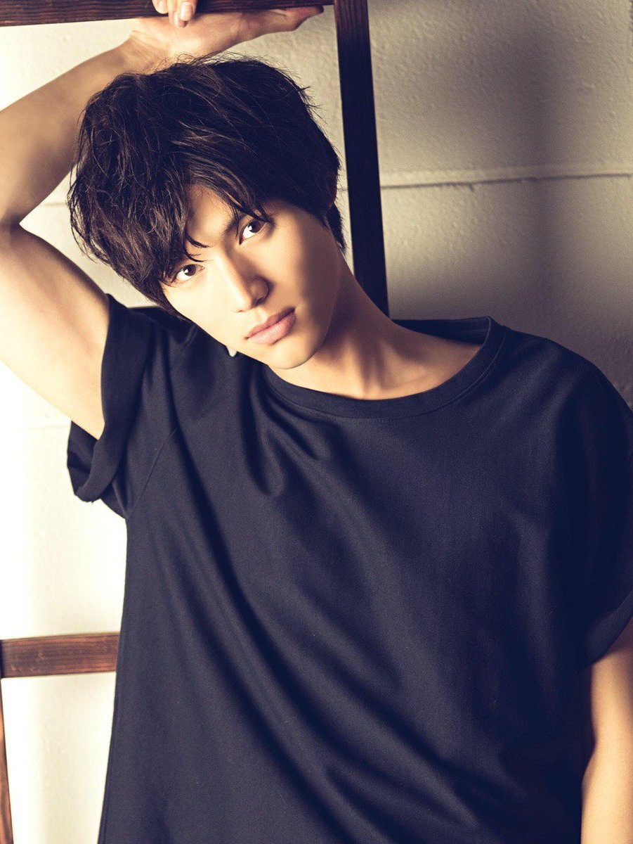 6. Fukushi Sota (福士 蒼汰)Ken-OnMay 30, 1993183cmfave feature: smile + height