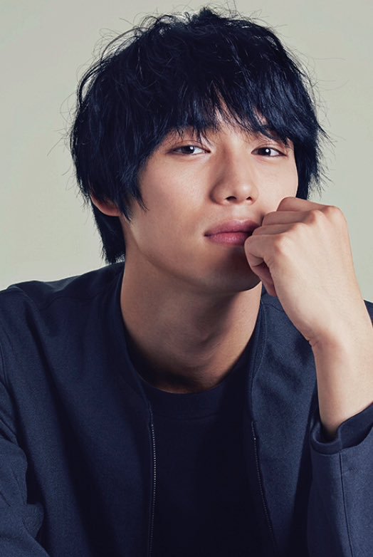 6. Fukushi Sota (福士 蒼汰)Ken-OnMay 30, 1993183cmfave feature: smile + height
