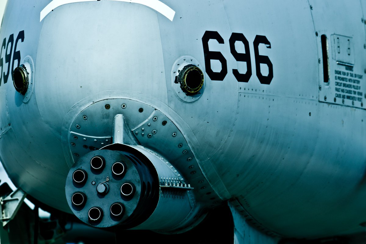 AKEBOVO's tweet image. 20年以上前からA-10が好きで夢が叶った時間
多分1日中撮影してても飽きない
いや、撮影なんてしなくても眺めていられる

ロマンがそこにありました！

#FD19 
#岩国基地フレンドシップデー2019
#ThunderboltII