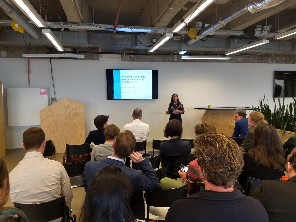 Nice talk by Maria Galeano Galvan on #crowdbasedinnovations in the energy transition and the role of grid operators at Rotterdam city safari organised as part of our <a href="/NWO_MVI/">NWO MVI</a> project