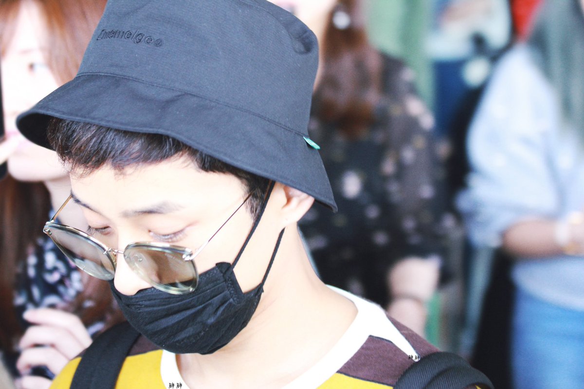 blueberries_pp's tweet photo. 190506 김포공항 🛬️ #재진 @saicowow https://t.co/Rnrq5SChOC