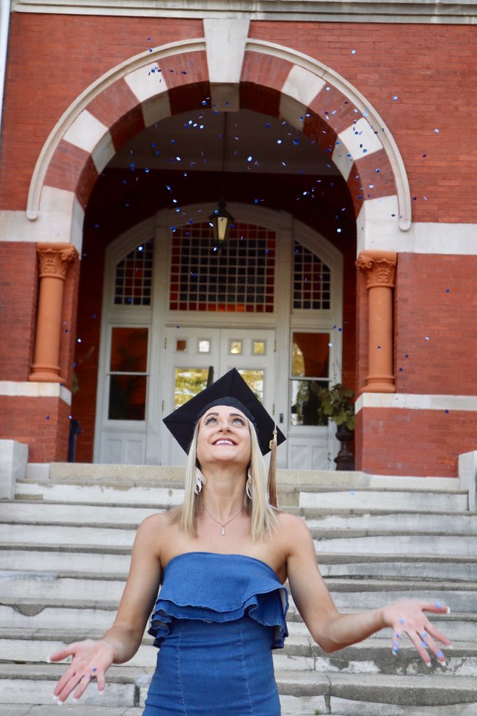 abbymilliet's tweet photo. Class of 2019 🥳👩🏼‍🎓 thank you to the auburn family and everyone who got me here today, I’ve been truly blessed. https://t.co/oJHEgRSLIZ