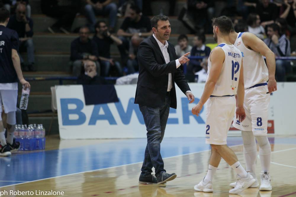 olimpiamatera's tweet photo. Olimpia Matera batte Bisceglie al Palasassi e vola alle semifinali Play Off

Superati i pugliesi in gara tre per 81 a 70, dopo una vittoria per parte nei primi due turni. Palasassi pieno e esultante. Domenica prossima i materani affronteranno in… https://t.co/z8d3xqAXsL https://t.co/lbghw69y8r