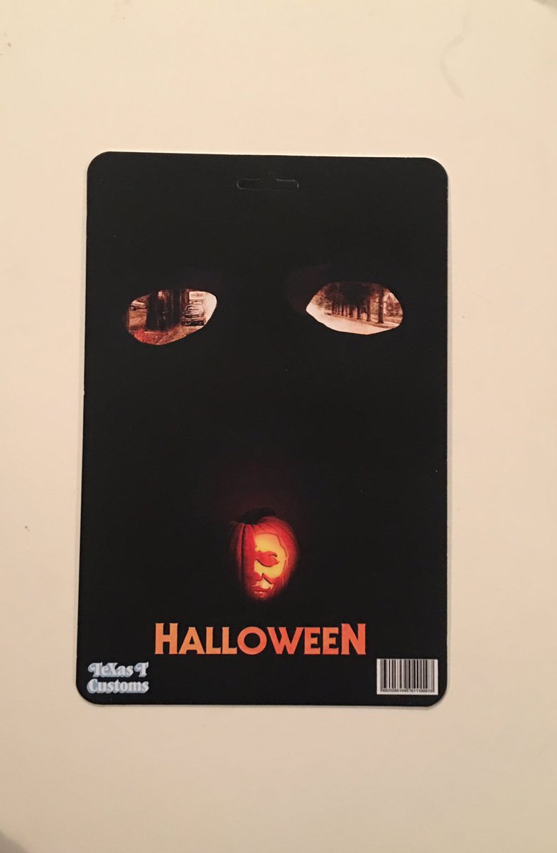 My Halloween 2018 Cardback design signed by the original Michael Myers Mr. Nick Castle and the stuntman who is also behind the mask as “The Shape” in the 2018 film Mr James J. Courtney. Super nice guys. Figure coming soon! #halloween2018 #michaelmyers #halloween #texastcustoms