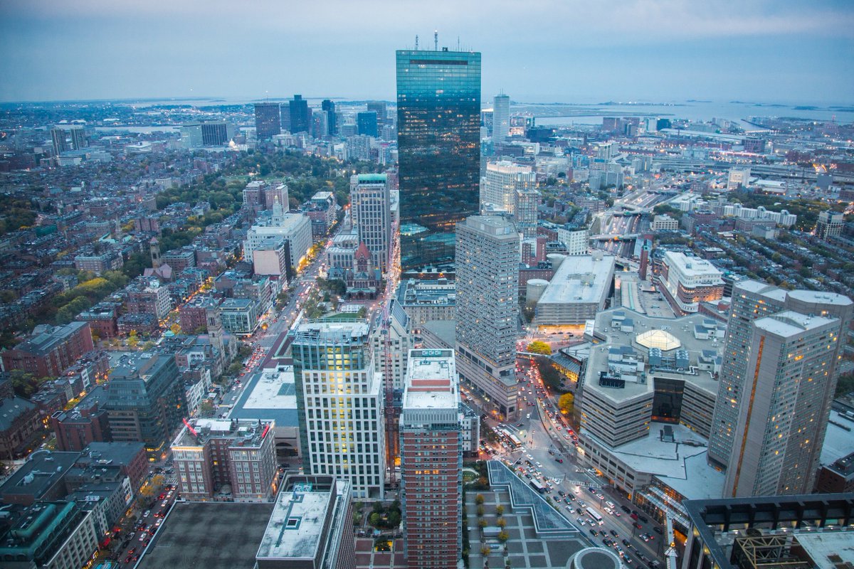 REPORT/The New Geopolitics of Converging Risks–The UN &amp; Prevention in #AI Era -In this convergence merging war, tech and politics, the next winning move is to manipulate information infrastructure &amp; its secrets bit.ly/2Qnk2nM <a href="/peterwsinger/">Peter W. Singer</a> <a href="/gioasempre/">Amandeep Gill</a> <a href="/romanyam/">Dr. Roman Yampolskiy</a> #ai4good