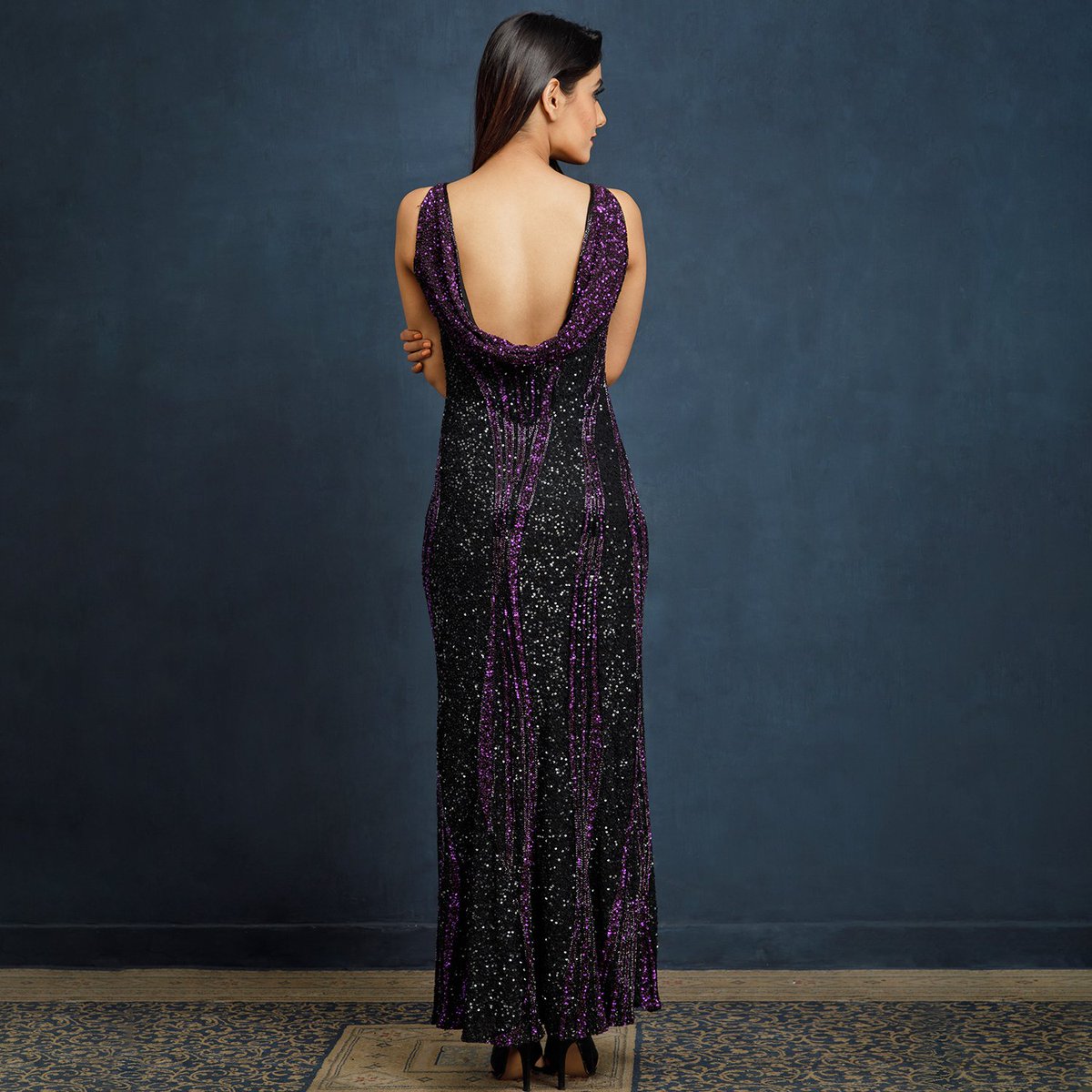 thefrontrow6's tweet photo. Full length silk georgette gown , all over beading cowl back for the special look to make you stand out in crowd.
#fashionmodel #models #fashiontrends #OnTrend #styleblogger #fashionmagazine #photoshoot #style #fashion #Beading #beautiful  #wedding #bridal  #TFR #TheFrontRow https://t.co/5DHSGbkfma