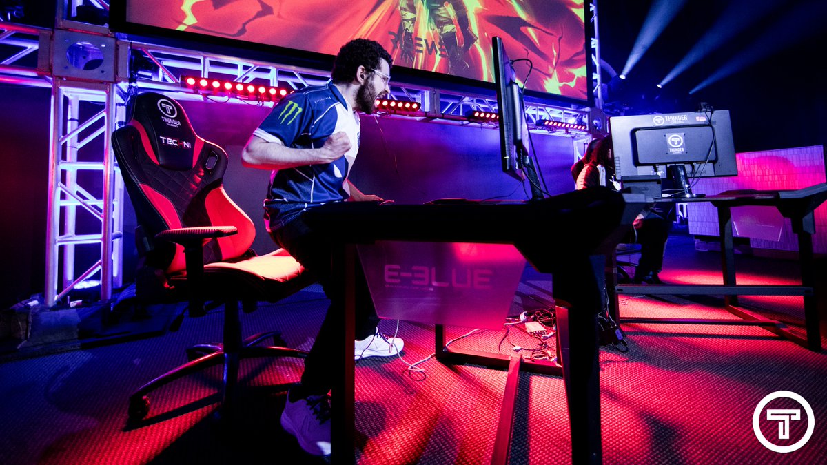 thundergaming's tweet image. Your #ThunderSmash Champion! Congratulations to @DabuzSenpai on winning $20k. Amazing play from MVD as well. See you next time!