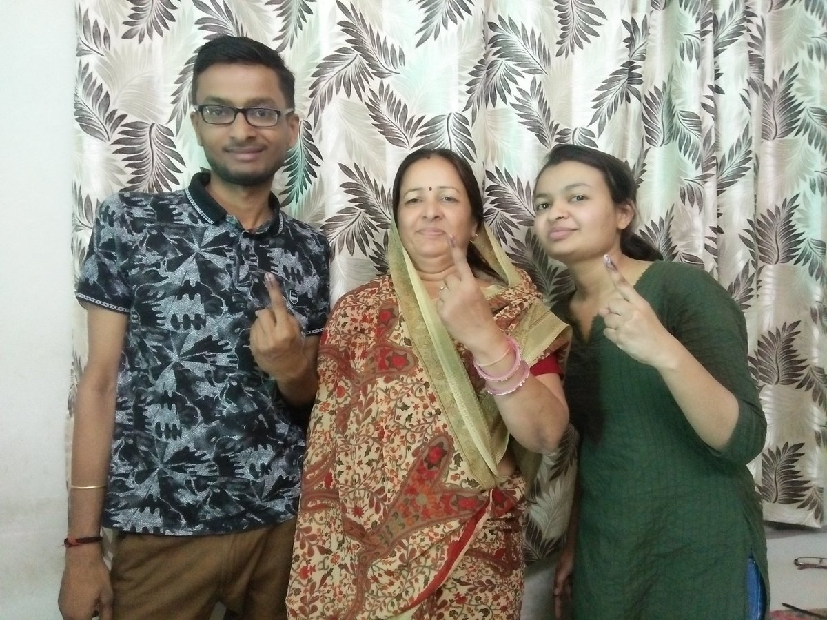 VishalA29504208's tweet photo. #voteforstrongindia @chitraaum @narendramodi @anjanaomkashyap https://t.co/fffMRoSYZ9