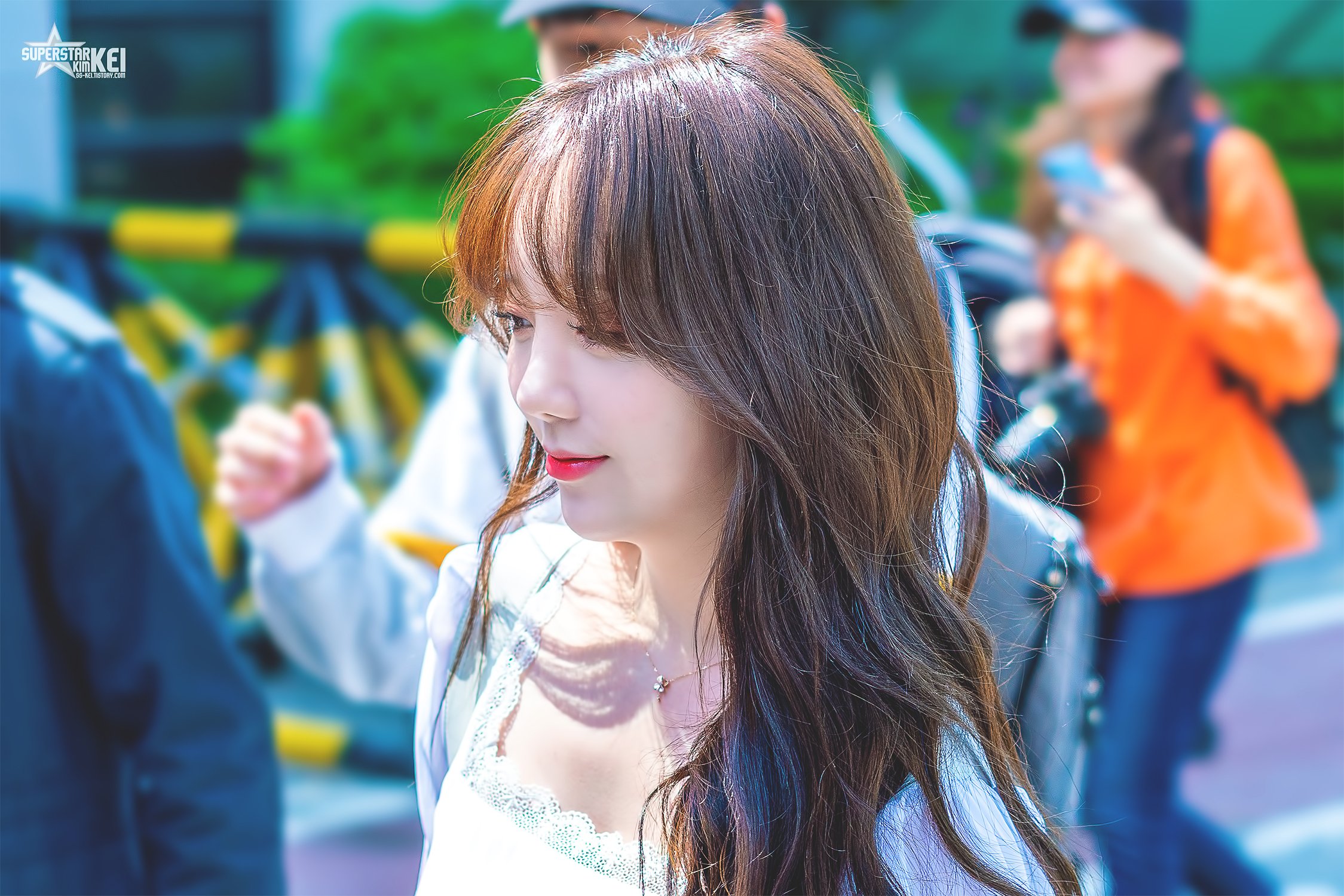 D53L3UMUYAALVYT.jpg:orig