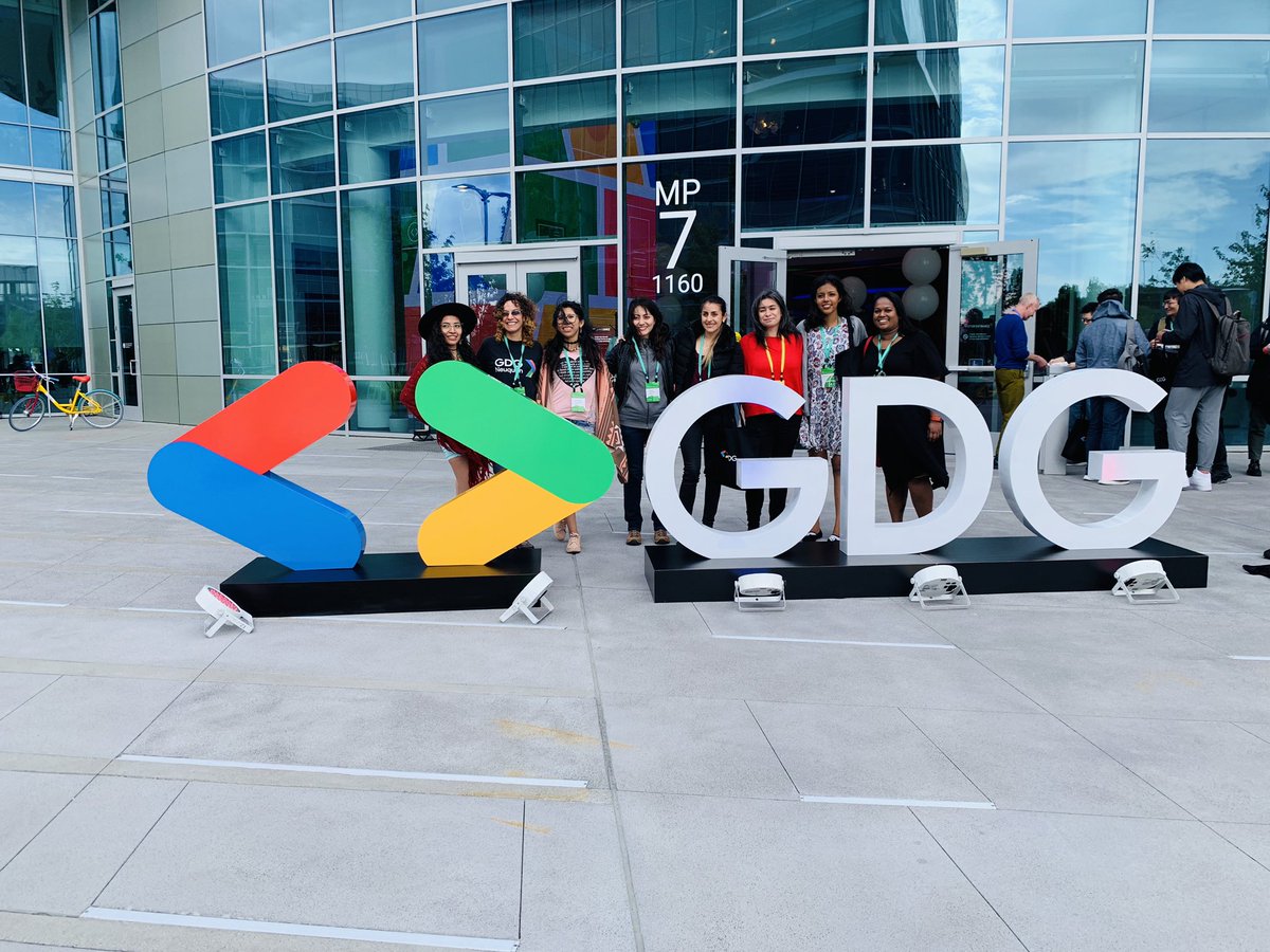 remyapvava's tweet photo. One of the best part of #GdgSummit..we get to meet lot of #WomenTechmakers from all over the world!!!
@WomenTechmakers @GoogleDevsIN #IO2019 #GDGLeadsSummit https://t.co/OqaY30vZm7