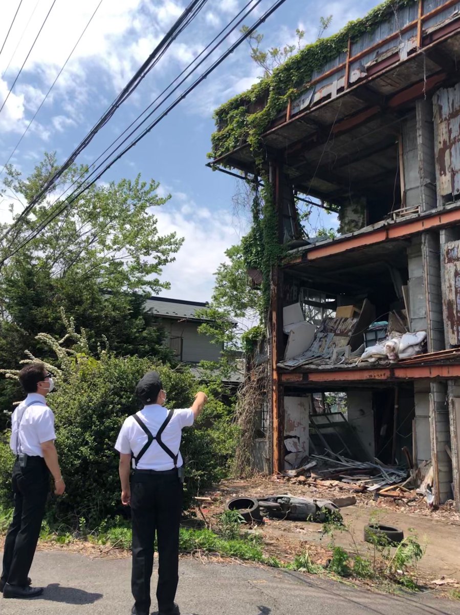 辛坊治郎 公認 辛坊の旅n 滋賀県野洲市 なう ますおか増田さんと 廃墟マンション など取材中 日本の空き家は実に850万件 ここで起きてることは他人事ではない オンエアは五月二十五日 詳しくは後日 N氏からツイートします