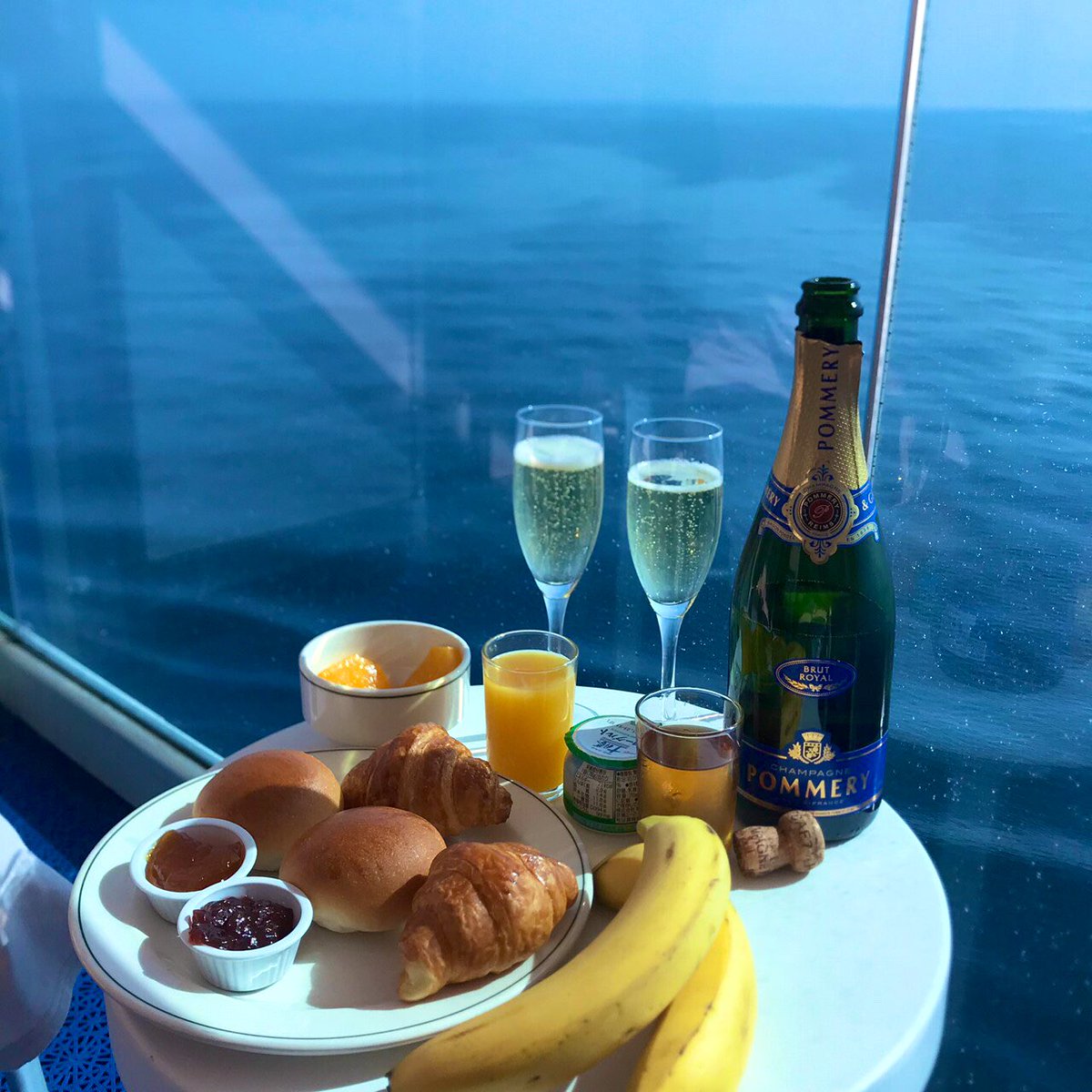 picalu002's tweet photo. 初めてセレブな気分になったGW🛳
#プリンセスクルーズ https://t.co/UZFG6h54LW