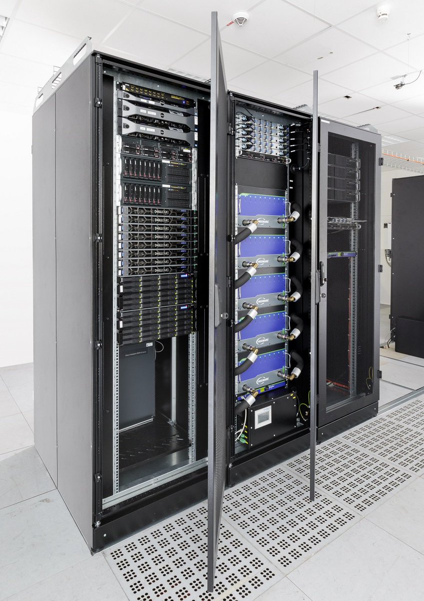 DEEPprojects's tweet photo. Towards flexible #Exascale Computing — Installation of the first DEEP-EST Module by @MegwareComputer. Read our current press release here: https://t.co/uSRlY9dxcm #HPC #Supercomputing
Photos: Jülich Supercomputing Centre https://t.co/59n8xEHQ9d