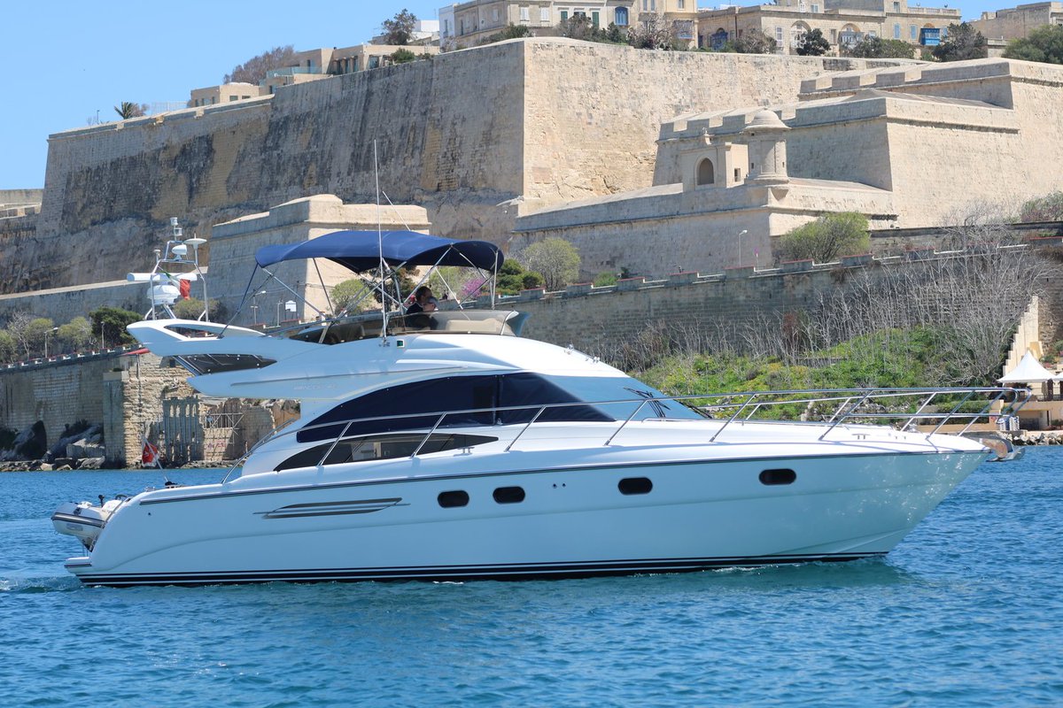 OceanLineInt's tweet image. Princess 42 Flybridge back in the water after antifouling and polishing. Ready for her new owner and open to an offer €245,000.
oceanlinemalta.com/usedboatsforsa…