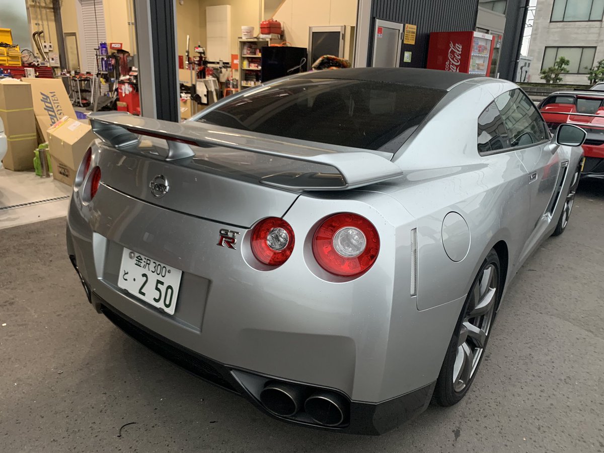 シン 武装ss 週末マチカネフクヒサル Tmお買い得車 情報 R35 My08 プレミアエディション 走行7万 ブーストup仕様 600馬力 ミッション強化済 Hks製dctクーラー スポーツキャタライザー装着済 カーボンルーフ ラッピング チューニング費用 シン 武装ss 週末マチカネフクヒサル Tmお買い得車 情報 R35 My08 プレミアエディション 走行7万 ブーストup仕様 600馬力 ミッション強化済 Hks製dctクーラー スポーツキャタライザー装着済 カーボンルーフ ラッピング チューニング費用