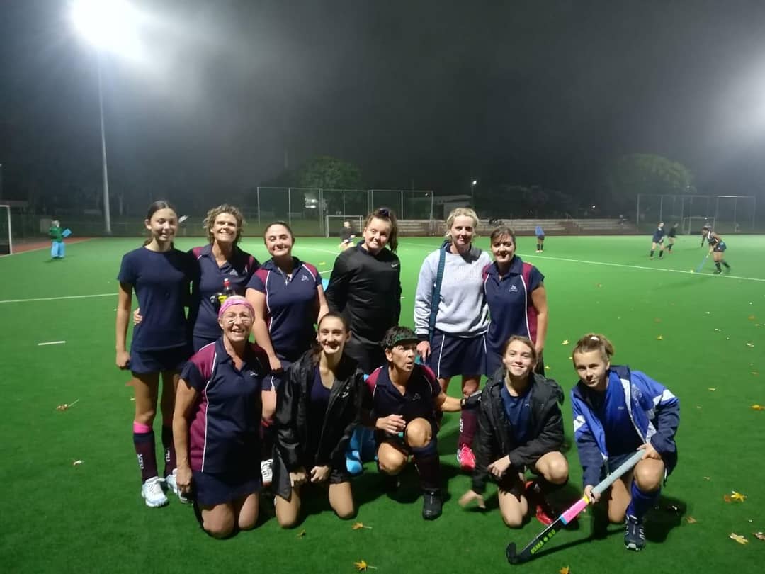 (2/2)🚨News Update🚨

Ladies 4ths had an amazing #SuperSaturday, with an impressive start against Gongs 2nds and won 13-0, goals from Kelly JTL (x3)
Brenda Pyper (x4)
Sally Walsh (x2)
Jorge Robertson (x4).🇱🇻🏑💪🏼

🔥#KLMHC #KearsneyHC #hockey #ladiesSection🔥