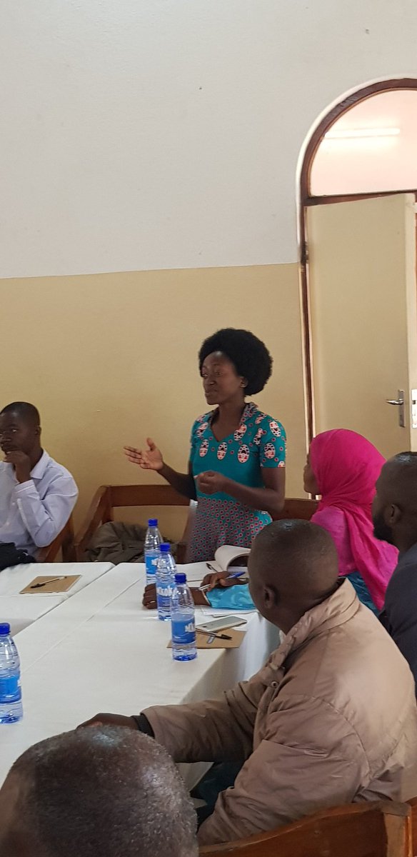 Viwemi3's tweet photo. Stakeholders in Blantyre keen on young women candidates excelling/increasing young women voices in upcoming elections.@OSISA @LusakoLM @Towiae9 @EdythK @suzgokhunga @HabibaRezwana #leteveryvotecount #votewithoutviolence #voteraniamayikutimalawiatukuke https://t.co/zuYKsrs9tX