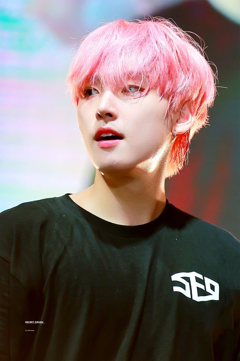 secretcrush0712's tweet photo. 190504 WARSAW - HQ

머리 뽀송뽀송하고...
걍 너무 좋아 ㅠㅠ 💕

#김인성 #인성 #SF9 #에스에프나인  #INSEONG #インソン 
@SF9official https://t.co/OPVU5ztK1s