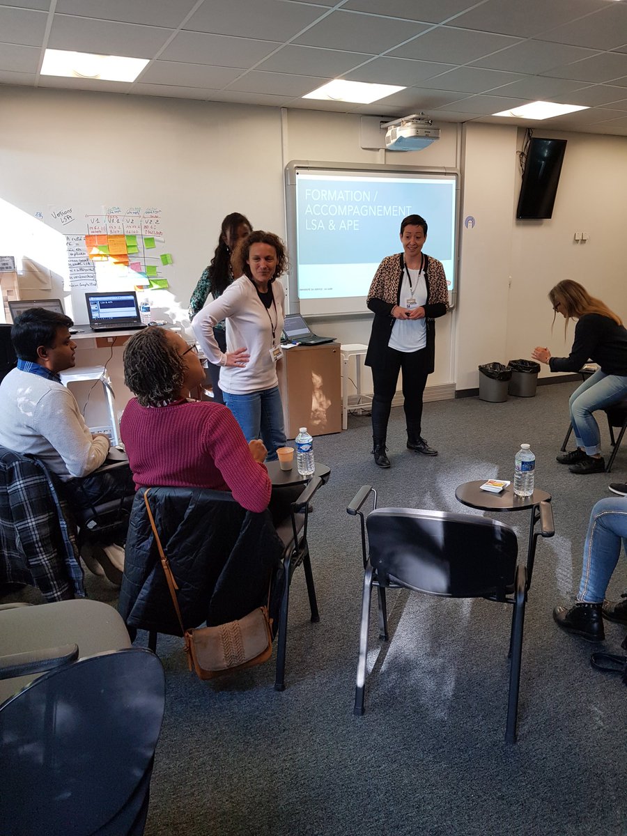 Manon44905398's tweet photo. Début des nouvelles formations LSA avec les agents de Paris Nord! La bonne humeur est au RDV ! #LSA #TGVINOUI @camille_evano @LindaMAISANO @SophieBrion2 https://t.co/BrDeatiOWO