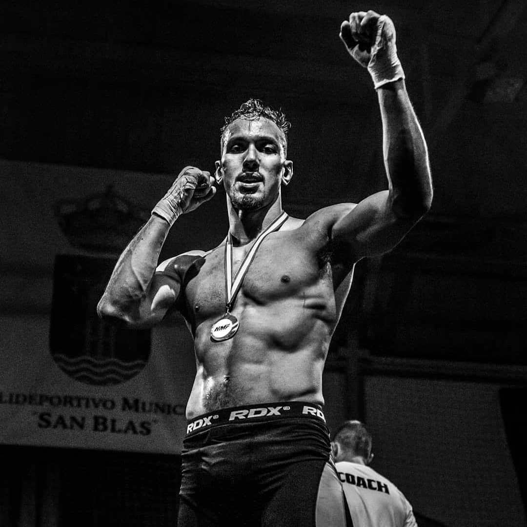 RDXSports's tweet photo. I fight
This is my lifestyle
#fightmotivation #teamrdx #fightinggear #combatsports #combatsport #RDXSPORTS #mma #muaythai https://t.co/vLrMyWgjNZ