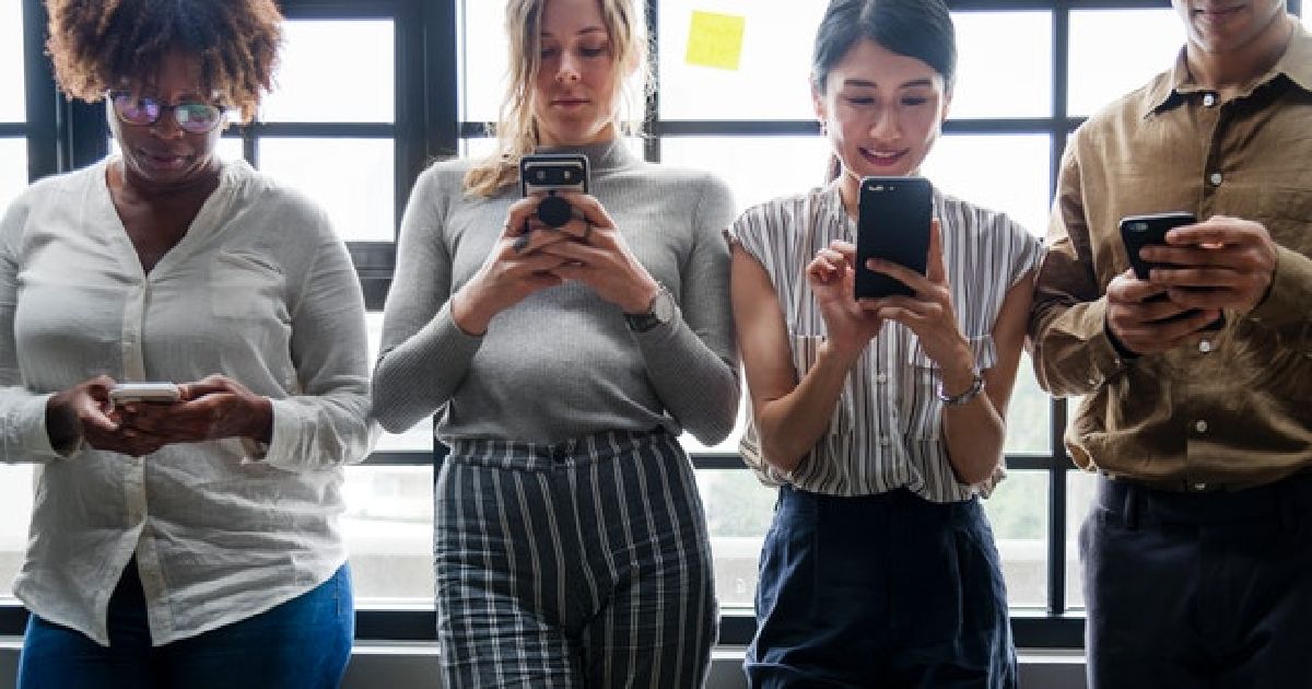 greencloudhost's tweet image. According to Accenture, we’re moving towards a new ‘post-digital’ era, where companies will be 'digital by default' 💻

So, how does DaaS fit into this post-digital picture? Find out here: greencloudhosting.co.uk/2019/04/what-c… #DigitalByDefault