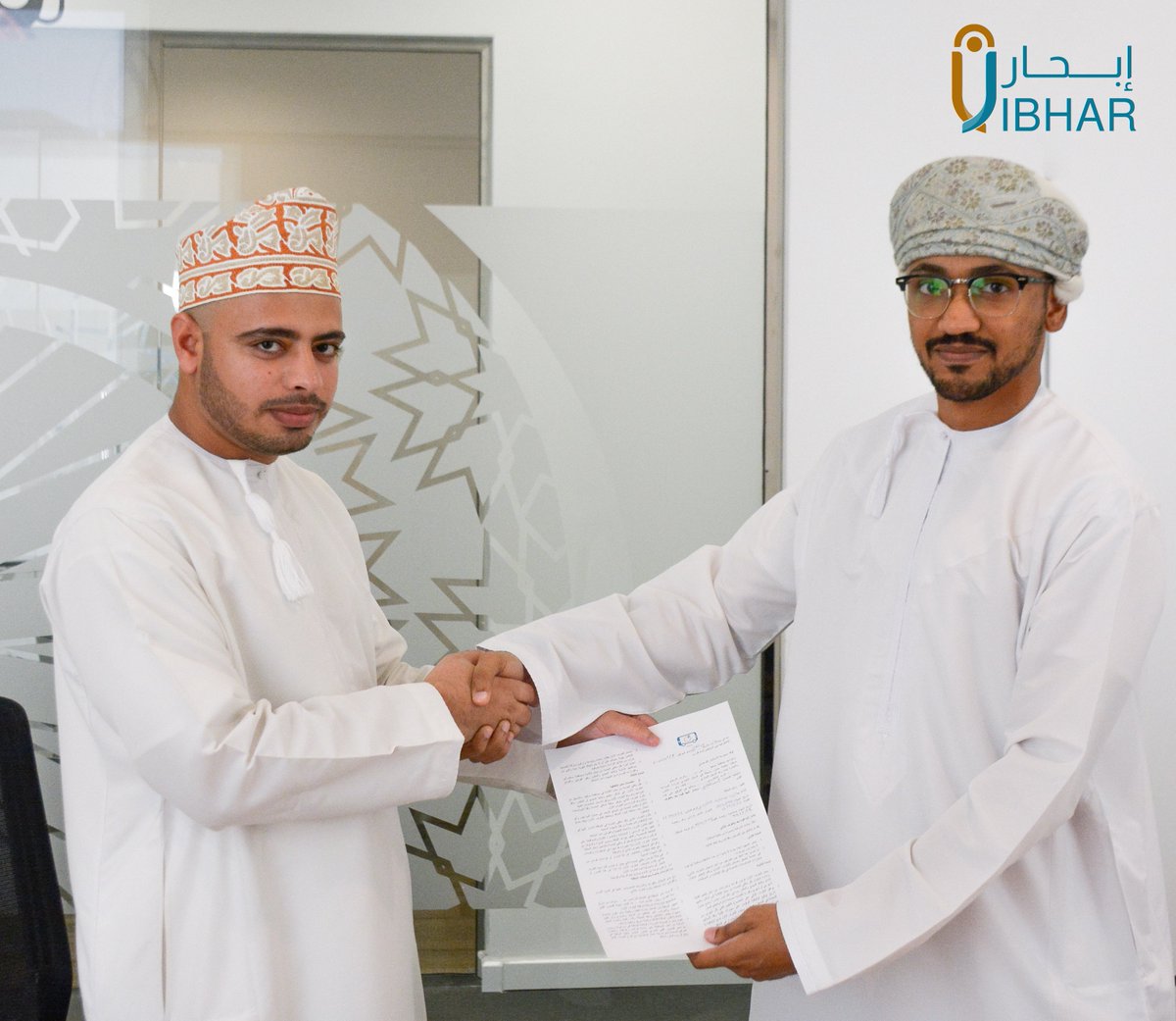 #باصكم توقع اتفاقيات مع أصحاب الحافلات للبدء بالتطبيق الفعلي للمشروع ضمن برنامج حاضنة الأعمال #اللوجيستية #إبحار

#الحاضنة_اللوجيستية_إبحار