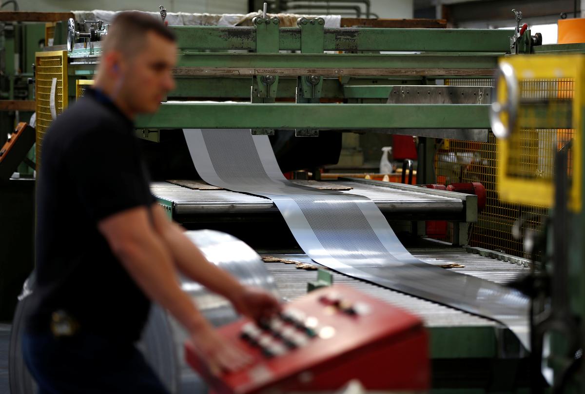 LockoutTagout's tweet photo. UK #economy grows as factories get boost from pre-Brexit stockpiling. #business #manufacturing #mfg https://t.co/RxrAhXWjmG https://t.co/87rcnFM051