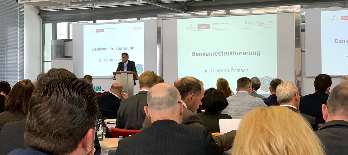 AkademieHD's tweet photo. Dr. Thorsten Pötzsch (BaFin) spricht aktuell in Potsdam zum Thema „Bankenrestrukturierung“ im Rahmen der Fachtagung Bankrecht. https://t.co/ORT8cuz9oh