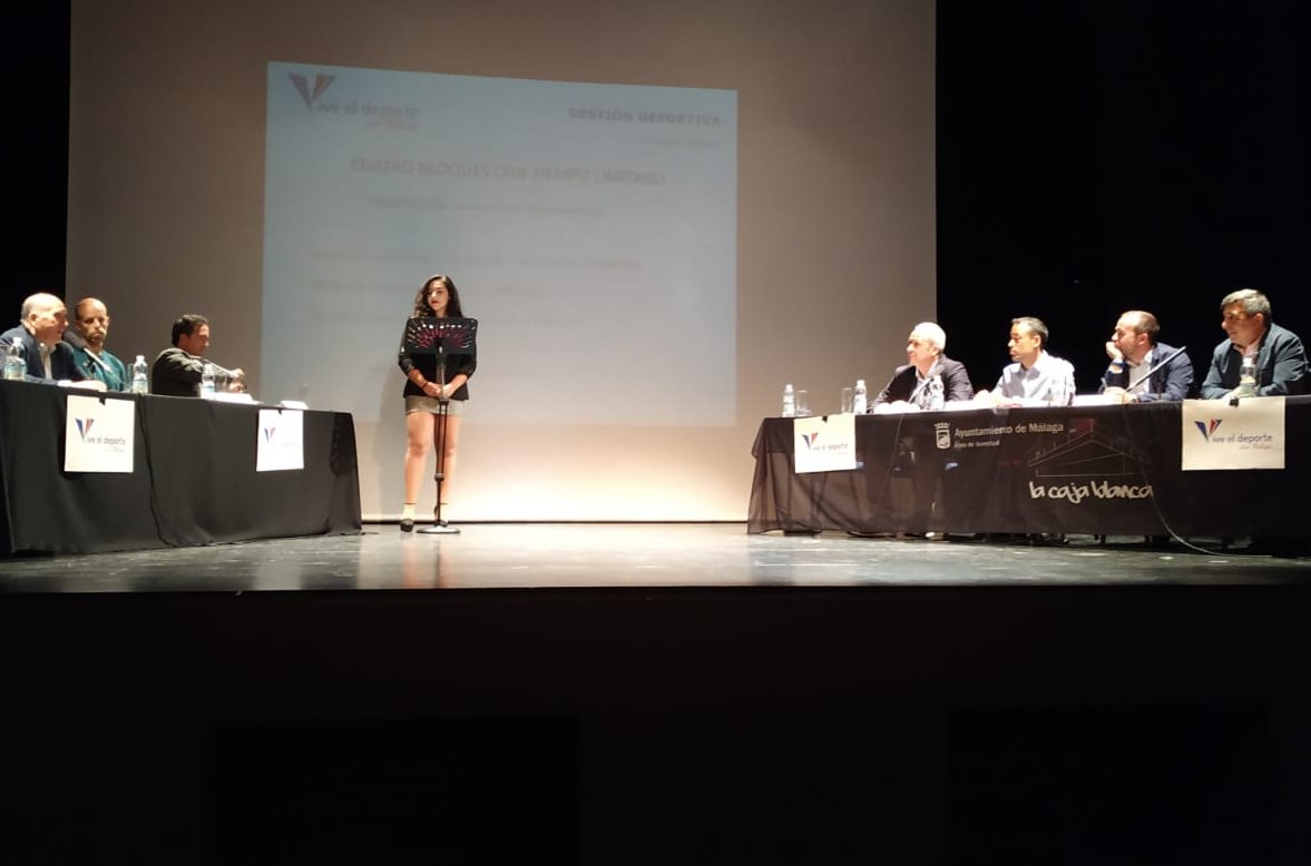 trynap_'s tweet image. Gracias a #viveeldeportevivemalaga  por hacernos partícipes de un evento de tal envergadura, gracias también al resto de ponentes por hacer posible un debate tan enriquecedor para el deporte malagueño. @BeSoccerSpain @deportesUMA @Deporinter @RCMediterraneo @diputacionMLG