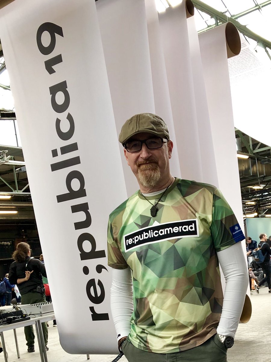 christian-bell-girls-pillow-humping-gif