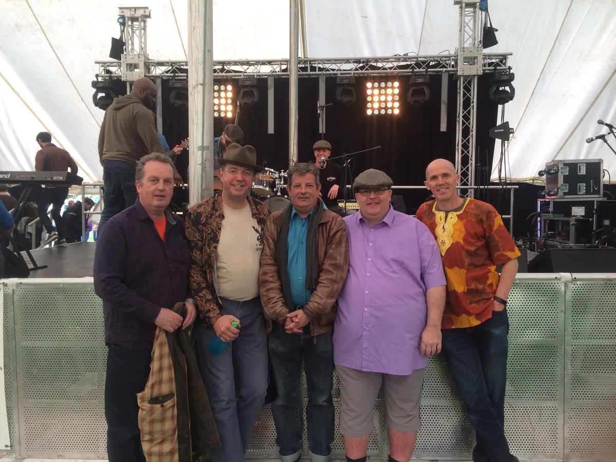 La Phooka tweet media