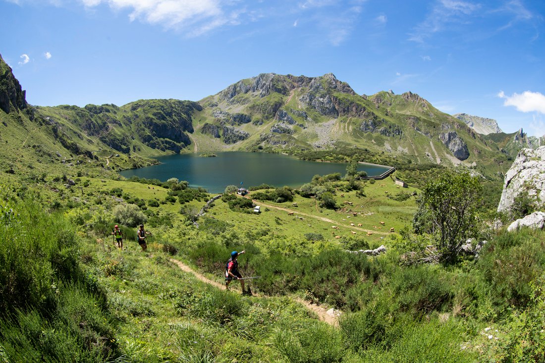 Buena semana ¿Quién echa de menos paisajes como este? ☝️

📷 <a href="/MikaelHelsing/">Mikael Helsing</a> 

#trailrunning #revistatrailrun #trailrun