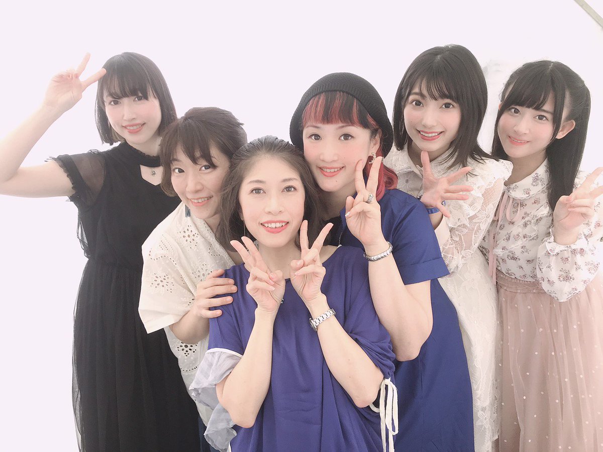 シフォン V Twitter ライブの思い出写真 可愛い後輩とのデュエット なんて幸せ 22年目の 嬉しいアルバムなんです み んなに 聴いてほしい マチアソビ シフォンアルバム 五十嵐裕美 高野麻里佳 大野柚布子