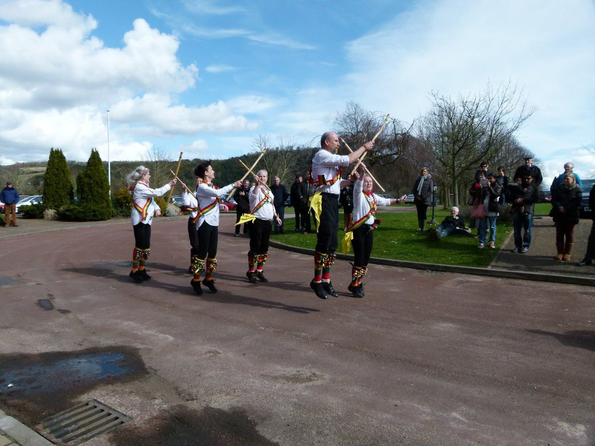 <a href="/RampantRooster/">RampantRoosterMorris</a> are looking forward to performing at <a href="/denbiesvineyard/">Denbies Wine Estate</a> today Bank Holiday Monday 🐓🐓🐓