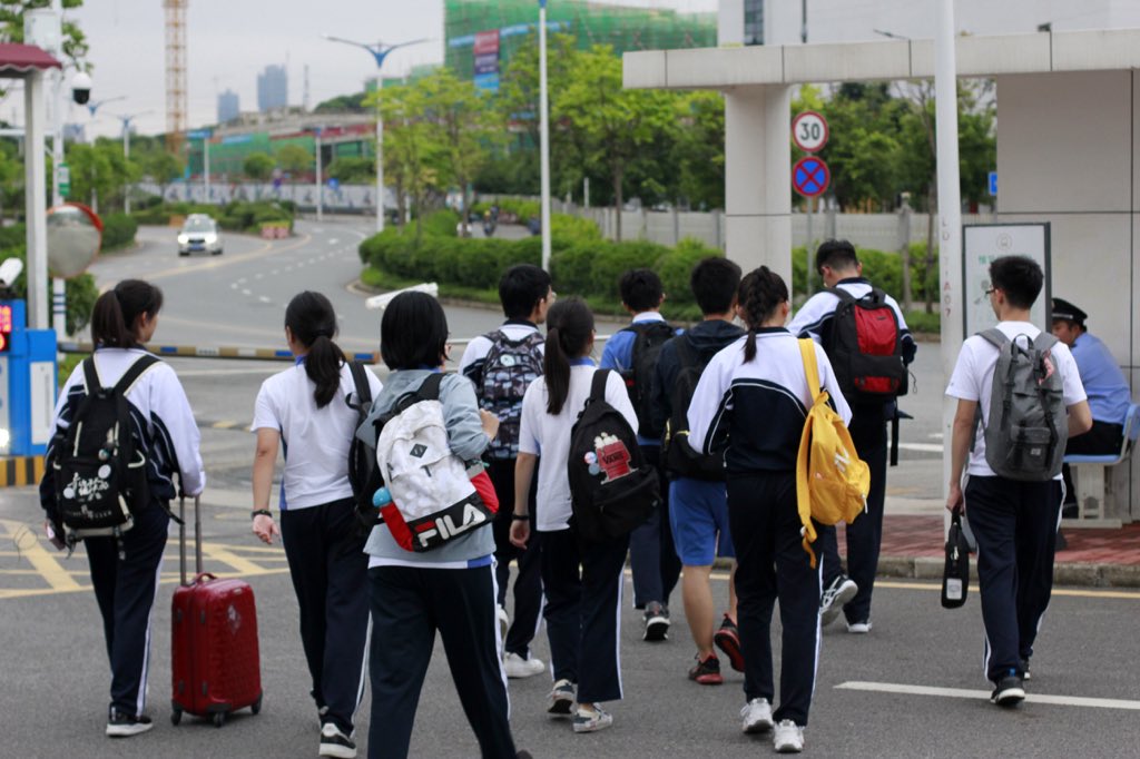SFLS_iGEM's tweet photo. Here we are! SFLS iGEM Team 2019!!
#iGEM2019 #iGEM #igemteam https://t.co/ye1MQ2voHO