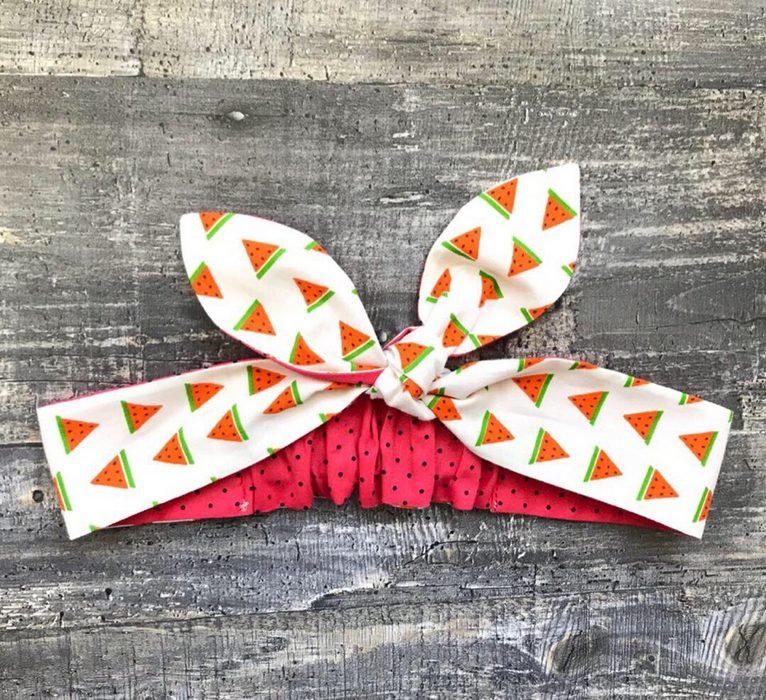 Сезон солох объявляется открытым 🥳

На фото двухсторонняя солоха – нереально сочная как арбуз 🍉 😋

Цена данной модели – 500р
манинцех.рф/shop/index.php…
____________________________
#солохи #манинцех #повязканаголову #вналичии #вналичиибелгород #белгород #белгород31