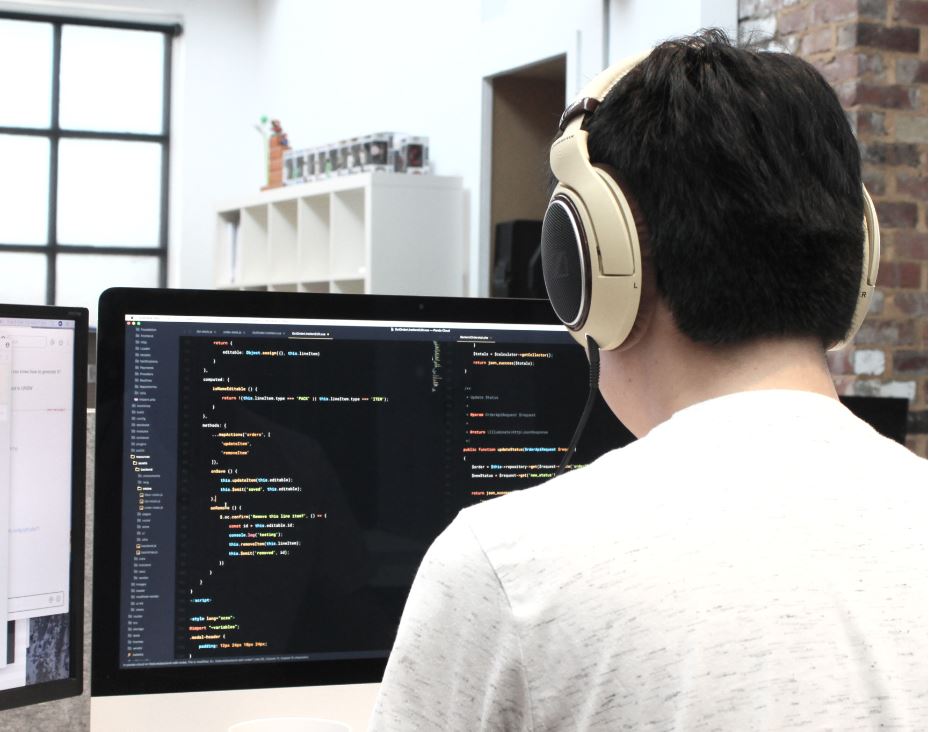 MobiflowApp's tweet photo. Goochel je met #JavaScript &amp; #ReactNative en heeft #Python meer te vrezen voor jou dan omgekeerd? Then come over to the Mobiflow side! #vacature #developerjob #MaaS #mobilityasaservice
https://t.co/TQuonitziZ‍‍/ https://t.co/dkTVo1ItVf