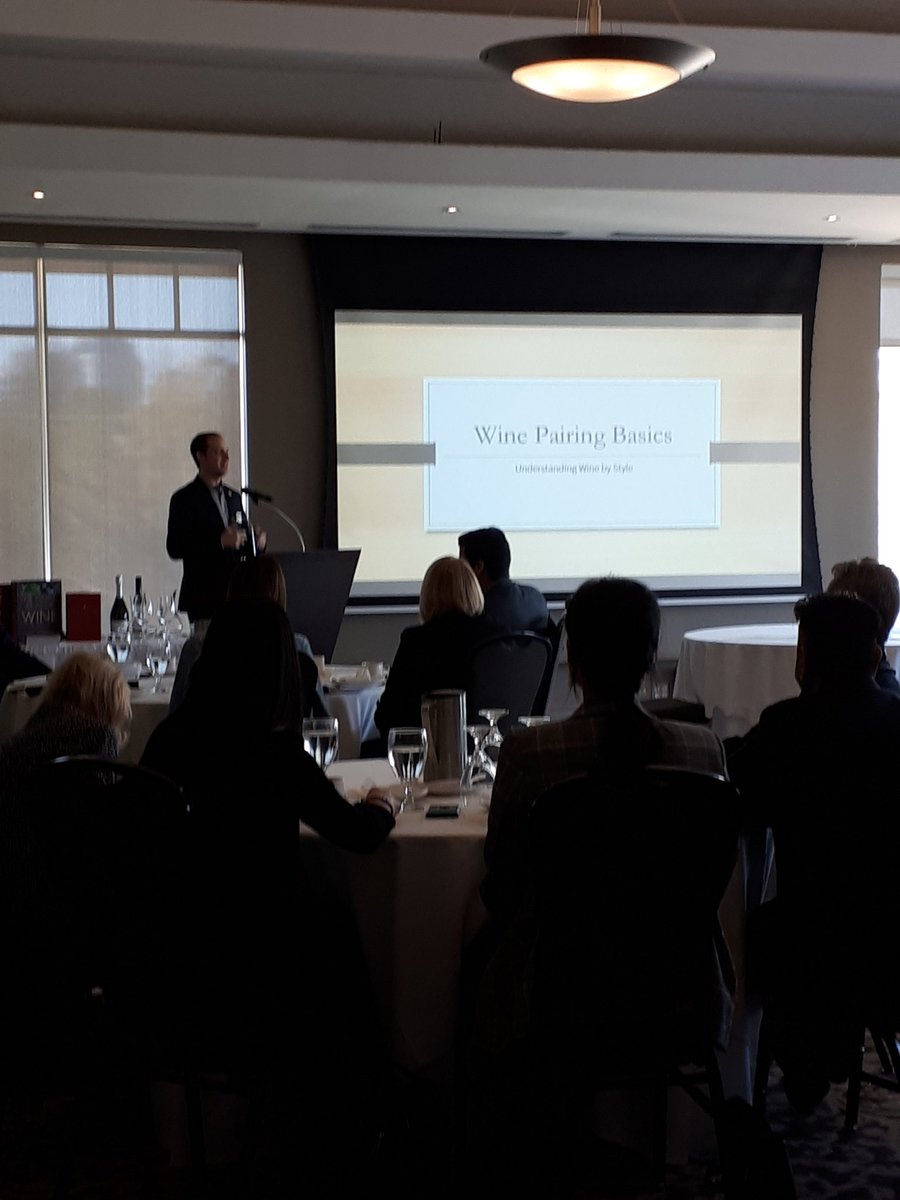 ON_Branch_PD's tweet image. Another session underway. Thanks @IslingtonGC for hosting! #foodandbeverageessentials #winepairing #cscm