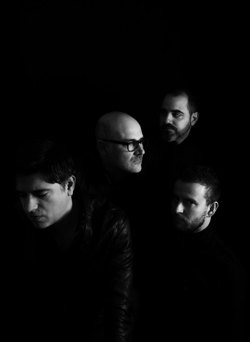 Con un pie en el sonido de clásicos de los 80 como Echo &amp; The <a href="/Bunnymen/">Echo & the Bunnymen</a> y otro en la estética de #ParísTexas, #Glassvegas es el nuevo sencillo de <a href="/AmbrosChapel/">Ambros Chapel</a> ow.ly/egVn50tZSPq