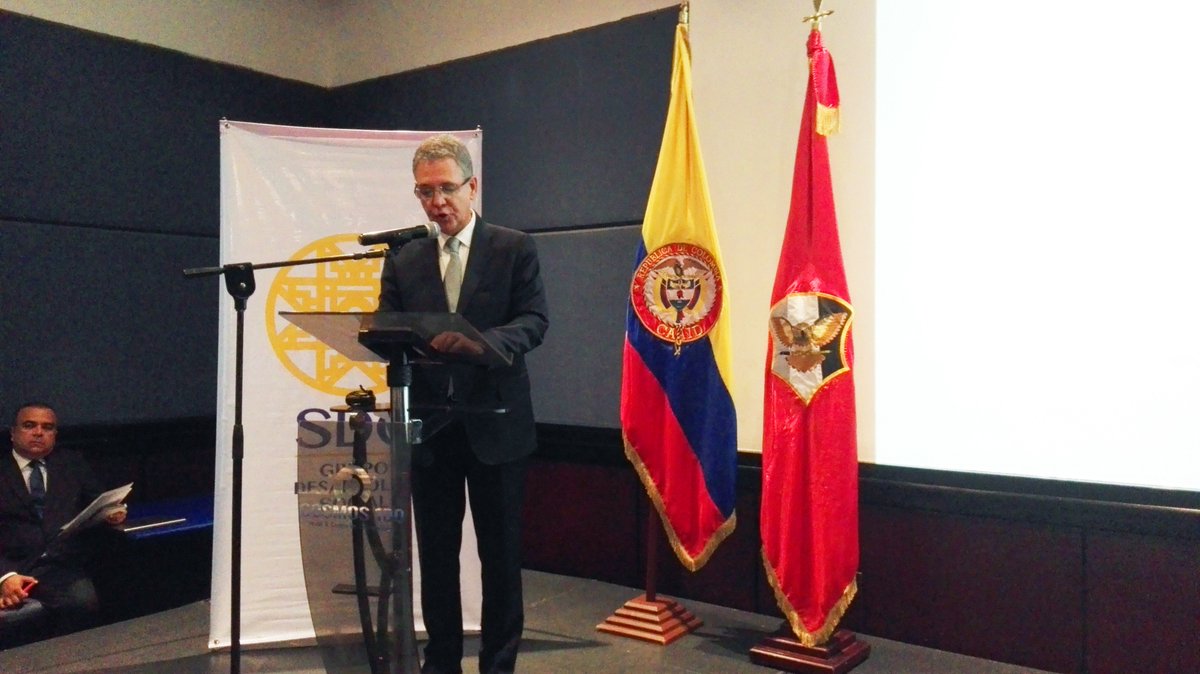 SdgColombia's tweet photo. @SdgColombia en el I Seminario Fe en Colombia; estabilización territorial enfoque ambiental. En la apertura, el BG. Jorge Horacio Romero Pinzón, Comandante del Comando Acción Integral @Ejercito_CAAID, Dr. Alberto Lara, Director Grupo de Desarrollo Social. @COL_EJERCITO @ASOCARS https://t.co/Ao2SDKp7hv