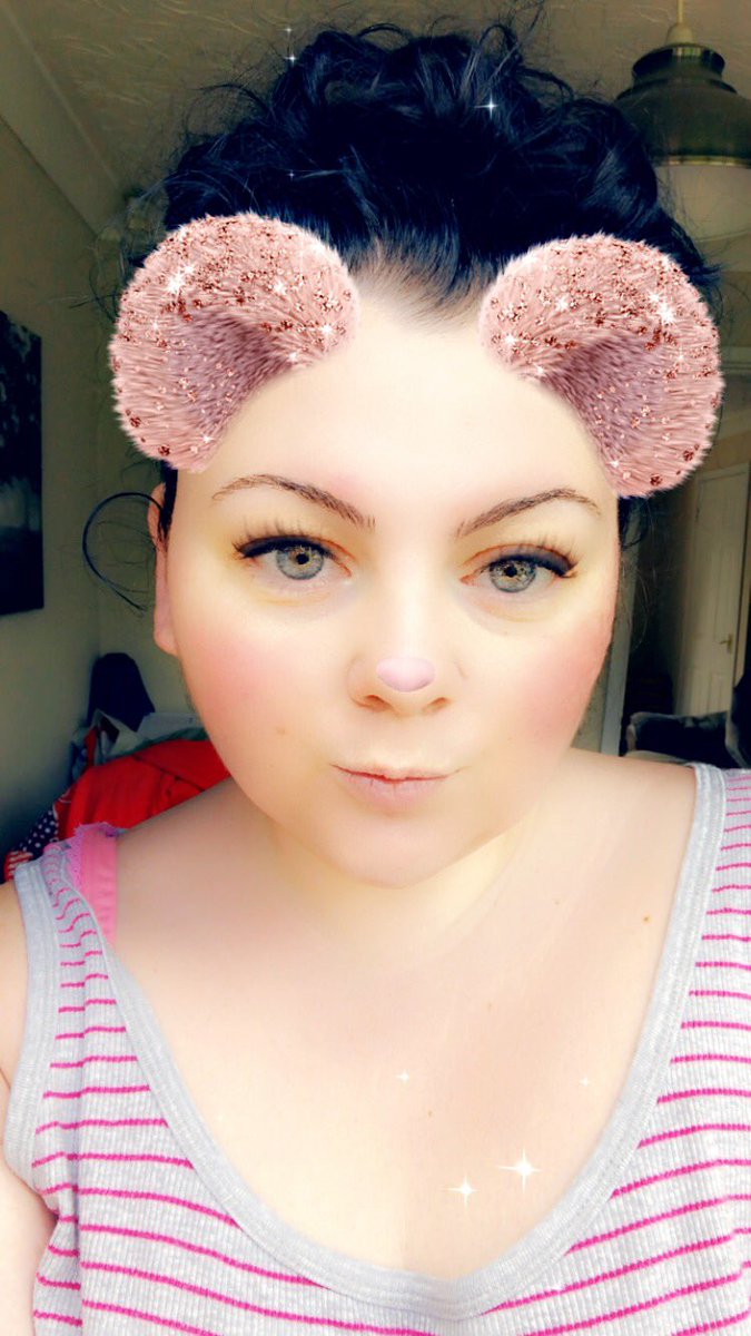 BengoughAmy's tweet photo. Had a really busy couple of days sorting out my products to send to people❤️. I love what I do😍😍...#ForeverLiving #AloeVera #NaturalProducts😍❤️ https://t.co/T1IUarwQTt