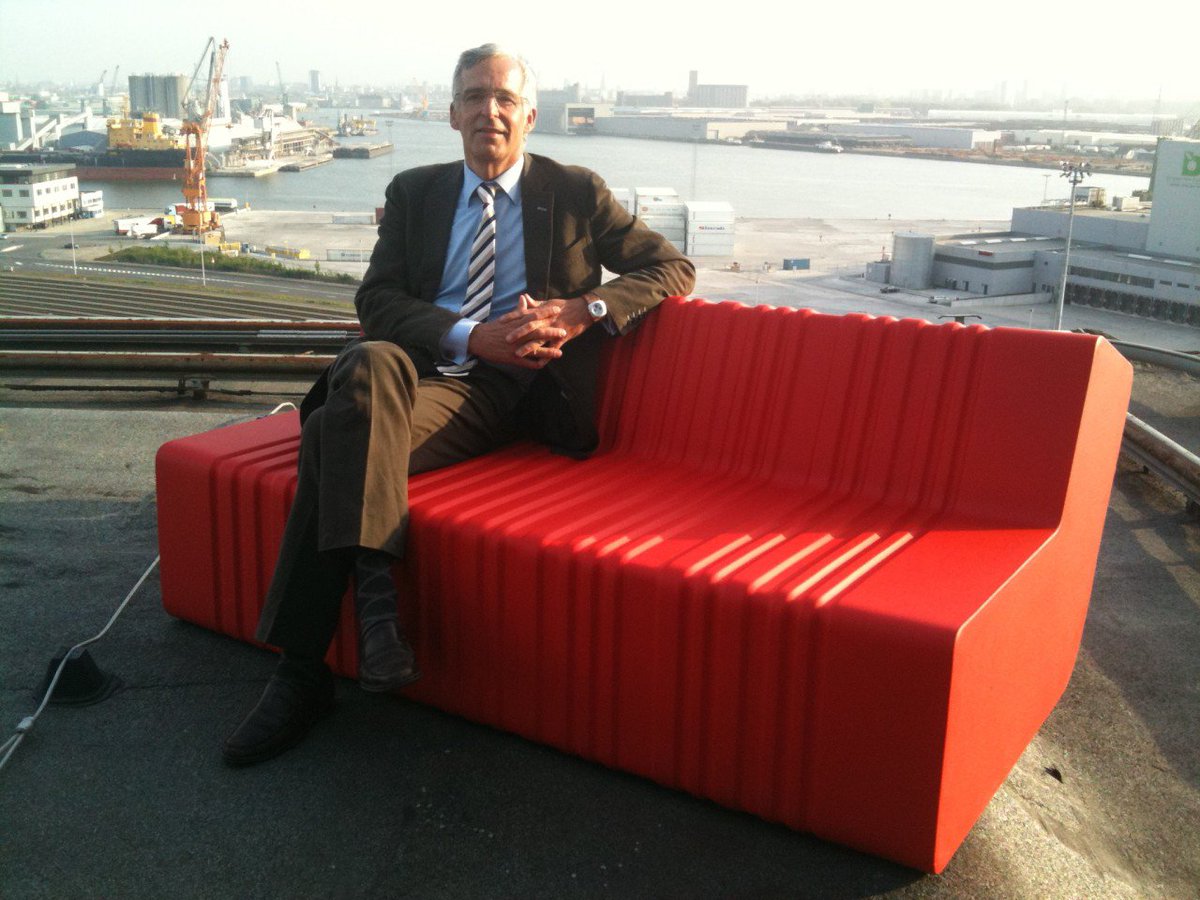 Christian Leysen, net afgezwaaid als CEO van logistieke wereldspeler Ahlers, reflecteert over de  overgang van manuele naar automatische managementrapportering.
Lees zijn visie. Met dank aan de consultants van MI&amp;S.
bit.ly/2vFF9rU