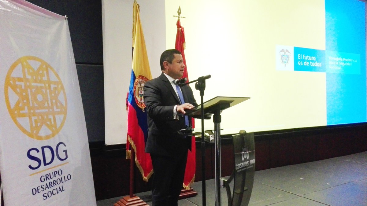 SdgColombia's tweet photo. Zonas estratégicas de intervención integral, protección del agua, la biodiversidad y el medio ambiente, temas principales expuestos en la intervención del Dr. Rafael Guarín Cotrino, Consejero para la Seguridad Nacional de Colombia @COL_EJERCITO @NoruegaenCOL @Ejercito_CAAID https://t.co/PhFNkDKWSc