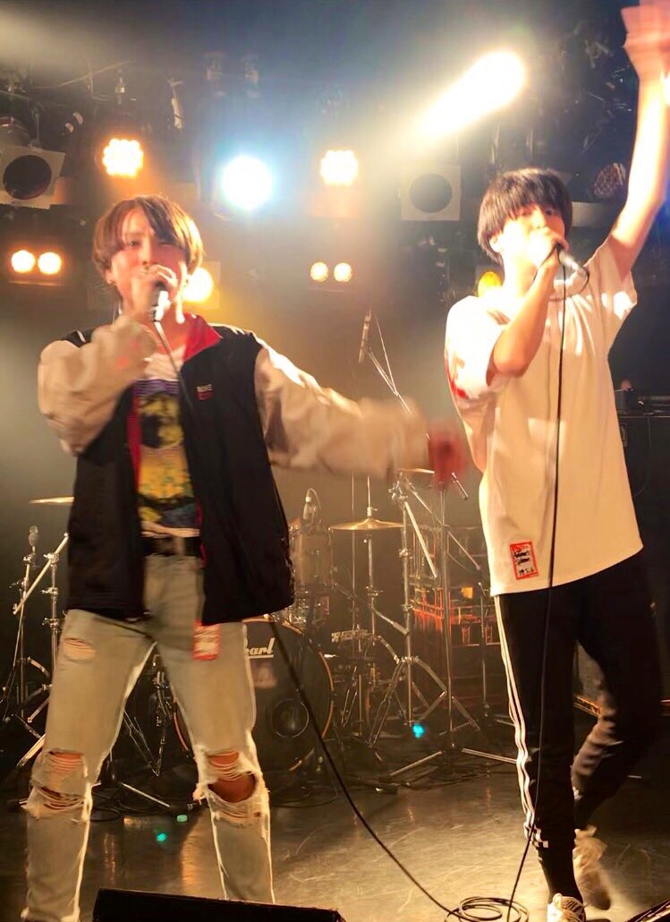 tomokobe_'s tweet photo. 5/6 アメリカ村 DROP
#WHISPEROUTLOUD
#Adamssphere
東京からようこそ関西へ…若いパワーをステージで爆発🔥 https://t.co/qTIvOdsYNm