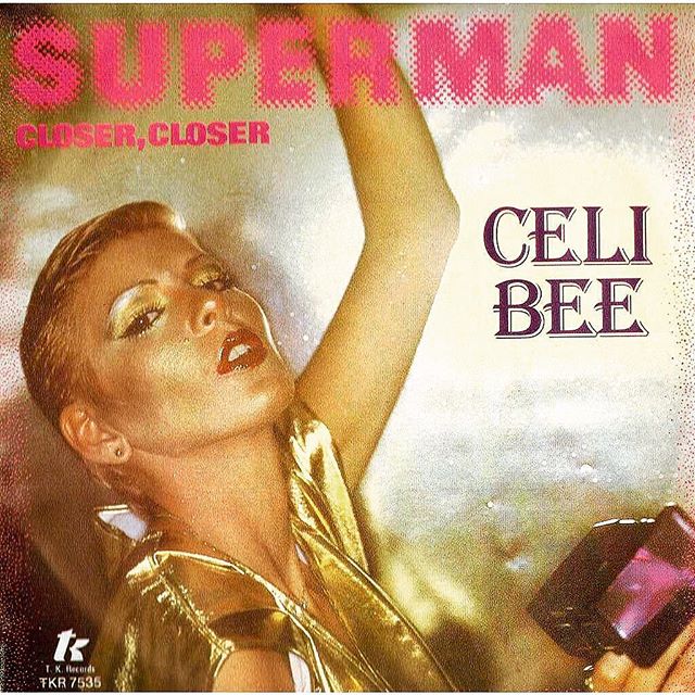 patmcgrathreal's tweet photo. SUPERWOMAN β‘οΈβ‘οΈβ‘οΈ The DIVINE #CeliBee delivering *NEW* #EYEdols Single Eye Shadow in 'GOLD STANDARD' #inspiration in glamorously gilded lids. https://t.co/fB7zAfcUEK