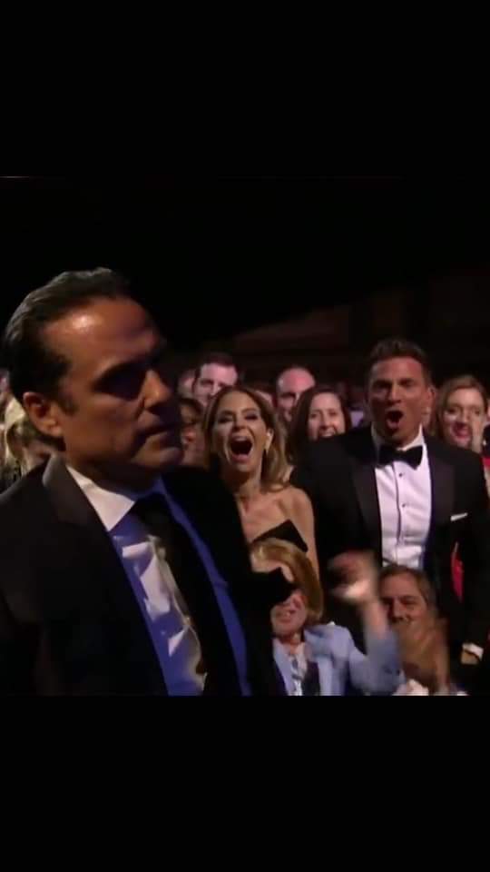 DisneyFan_123's tweet image. His co stars love him.  Take that Killy freaks, you stay losing.  #KillyWithButthurt  #KillyWithCrazy